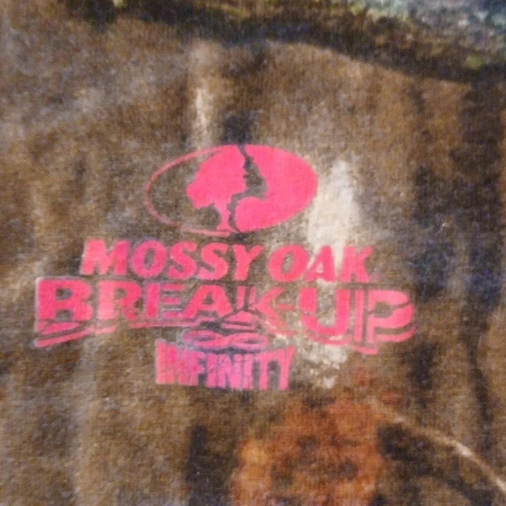 MOSSY OAK CAMO, LONG SLEEVE SHIRT, SIZE SMALL YOUTH. - Picture 2 of 6